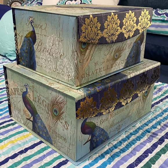 Set of 2 Nesting Peacock Decorative Storage Boxes - Picture 2 of 8